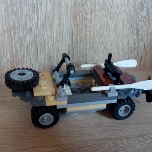 LEGO Volkswagen Schwimmwagen Type 166 egyedi összeállítás