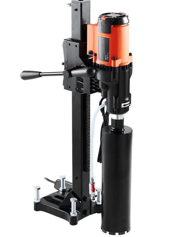3200 W-os állványos magfúrógép – Nedves és száraz fúráshoz, max. 20 cm átmérővel és 60 cm fúrási mélységgel