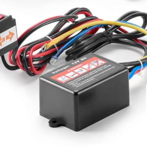 12 V-os elektromos ATV csörlő – 1588 kg húzóerő, 1,3 LE teljesítmény, 12 szálas szintetikus kötél (Ø 5 mm × 12 m),  vezetékes távirányítóval