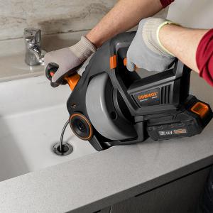 18 V csőtisztító spirál, 7,6 m lefolyótisztító spirál, WC, fürdőszoba és mosdó lefolyócsövek duguláselhárításához (akkumulátorral együtt).