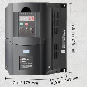 7,5 kW-os frekvenciaváltó 220 V-os háromfázisú motorokhoz, 35 A bemeneti árammal