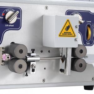 Automata huzalcsupaszító gép 300 V, számítógépes vezérléssel, 0,1-10 mm² vezetékekhez