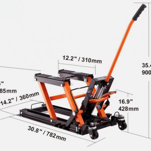 Hidraulikus motorkerékpár-emelő 0,7 tonna teherbírással, biztonsági rögzítéssel és görgős kialakítással