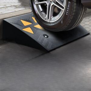 Kábelvédő rámpa autó felhajtórámpa szegélykő rámpa 12,7 cm 15000 kg teherbírás
