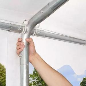 Professzionális extra erős, lángálló rendezvénysátor 6 × 8 m, 48 m², fehér PVC ponyvával, 2,6 m oldalmagassággal, Ø 50 mm-es erősített horganyzott acélvázzal és padlókerettel