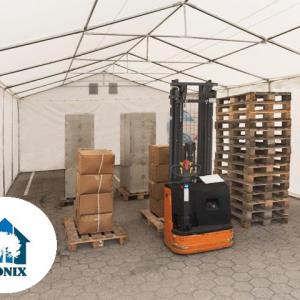 Professzionális, extra erős raktársátor 5 × 20 m, 100 m² alapterülettel, 2,60 m oldalmagassággal, megerősített, horganyzott acélszerkezettel, padlókerettel, két cipzáras bejárattal fehér PVC ponyvával
