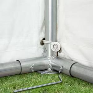Professzionális extra erős rendezvény- és fesztiválsátor 7 × 14 m, 98 m², lángálló PVC ponyvával, 2,60 m oldalmagassággal, megerősített horganyzott acélszerkezettel és padlókerettel – fehér