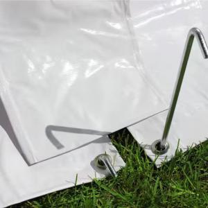 Professzionális extra erős rendezvény- és fesztiválsátor 7 × 14 m, 98 m², lángálló PVC ponyvával, 2,60 m oldalmagassággal, megerősített horganyzott acélszerkezettel és padlókerettel – fehér