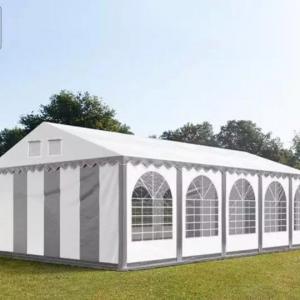 Professzionális lángálló rendezvénysátor 6 × 10 m, 60 m², fehér PVC ponyvával, 2,6 m oldalmagassággal, Ø 50 mm-es erősített horganyzott acélvázzal és padlókerettel