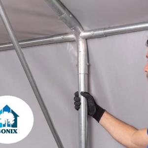 Professzionális ponyvacsarnok, ipari raktársátor 8 × 12 m – 96 m², 4,00 m oldalmagassággal, tolókapuval, erős szürke PVC ponyvával és megerősített horganyzott acélszerkezettel
