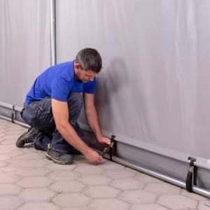 Professzionális ponyvacsarnok raktársátor 6×16 m, 96 m², 3,00 m oldalmagassággal, két standard cipzáras kapuval, PVC ponyvával és teljesen horganyzott acélvázzal
