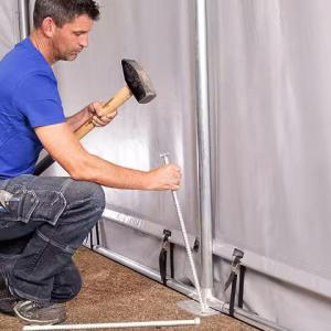 Professzionális ponyvacsarnok raktársátor 6×16 m, 96 m², 3,00 m oldalmagassággal, két standard cipzáras kapuval, PVC ponyvával és teljesen horganyzott acélvázzal