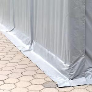 Professzionális ponyvacsarnok, raktársátor ipari sátor 8 × 12 m, 96 m² alapterülettel, 4,00 m oldalmagassággal, két standard cipzáras kapuval, szürke PVC ponyvával