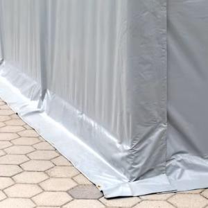Professzionális PVC ponyvacsarnok raktársátor 6×12 m, 72 m², 3,00 m oldalmagassággal, teljesen horganyzott acélvázzal, padlókerettel – szürke