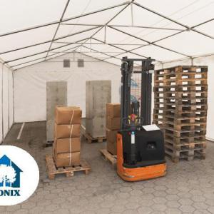 Professzionális raktársátor  6 × 20 m, 120 m² alapterülettel, 2,60 m oldalmagassággal, megerősített, horganyzott acélszerkezettel, padlókerettel, két cipzáras bejárattal fehér, lángálló PVC ponyvával