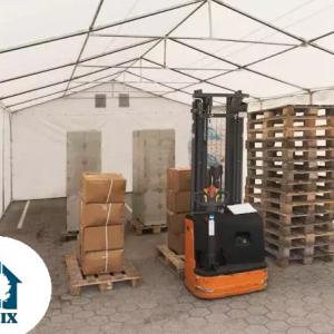 Professzionális raktársátor és tárolósátor 5 × 8 m, 40 m² alapterülettel, 2,60 m oldalmagassággal, megerősített, horganyzott acélszerkezettel,  padlókerettel, két cipzáras bejárattal és PVC ponyvával