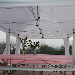 Profi Alumínium összecsukható esküvői pavilon, harmónika sátor rendezvénysátor 4x6 m ponyva PVC 300 g/m² díszfüggönnyel