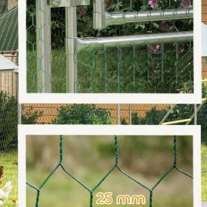 XXL Tyúkketrec, tyúkól tetővel, biztonsági zárral – 300 × 800 × 200 cm (24x30 tyúk részére) létrával