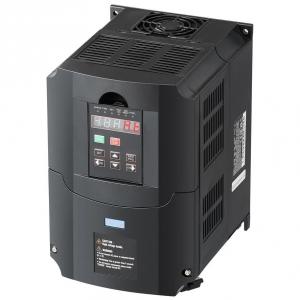 7,5 kW-os frekvenciaváltó 220 V-os háromfázisú motorokhoz, 35 A bemeneti árammal