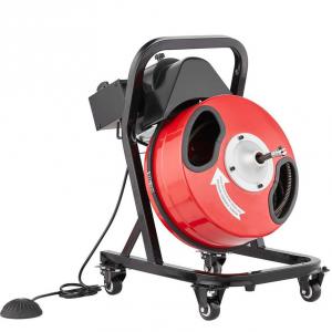 Lefolyótisztító gép 15 m × 12,7 mm – kézi adagolású csőgörény kerekekkel, 4 vágóval, lábkapcsolóval, kerekekkel 50–100 mm csövekhez