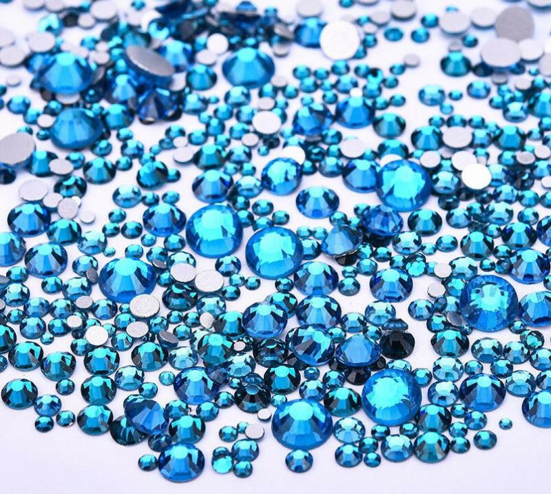 Vegyes méretű kristálykő 720 db 14. Blue Zircon