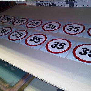 Maximális sebesség matrica 35 km d130mm /EU-HU/