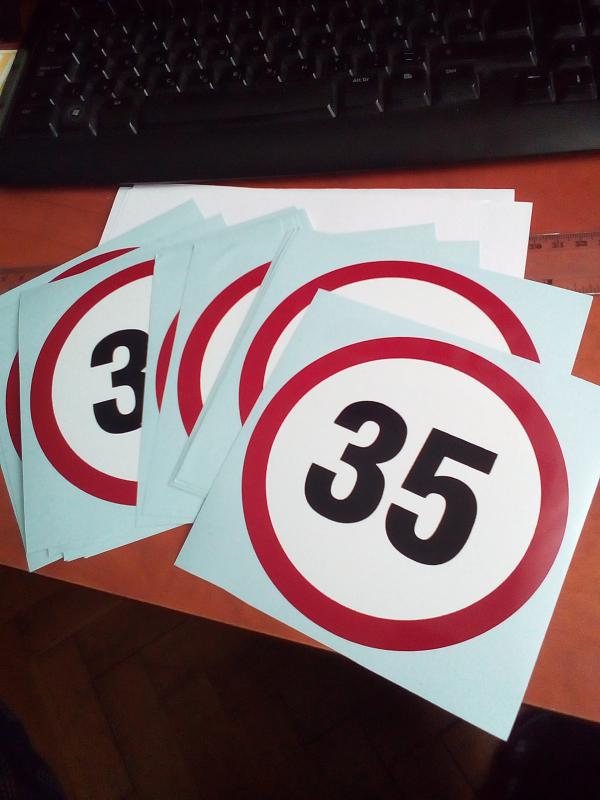 Maximális sebesség matrica 35 km d130mm /EU-HU/