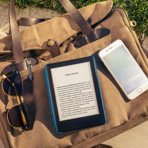 Amazon Kindle 10 (2020) 8GB Ebook olvasó Reklámmentes