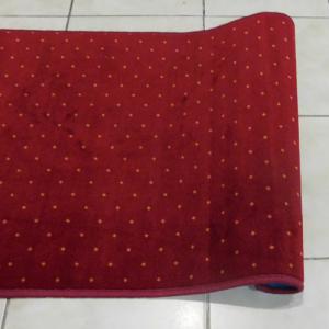 Bordó apró mintás kész szőnyeg 50x130cm