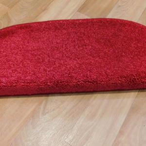 Lépcsőszőnyeg sötétpiros nyírt 7024 ívelt