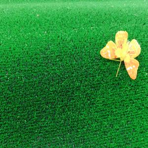 Kültéri rövid szálas maradék műfű zöld 95x400cm