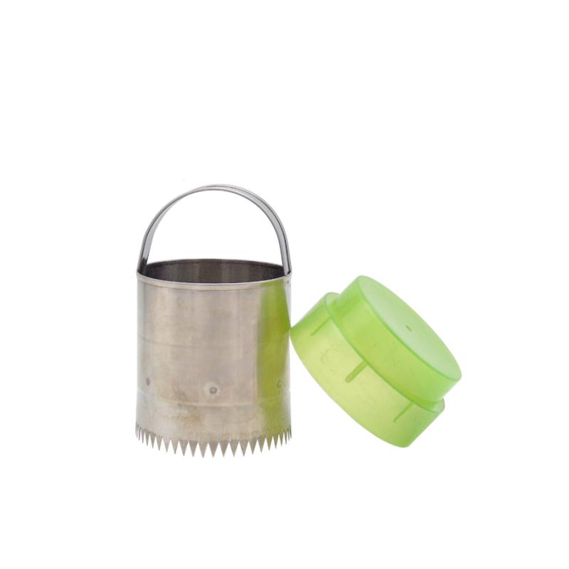 Ültetőfólia lyukasztó eszköz