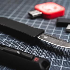 Böker Plus USB OTF 2.0