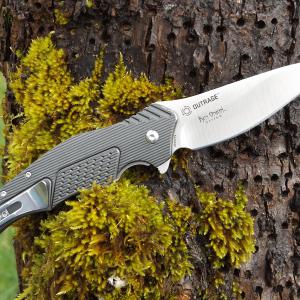 CRKT Outrage zsebkés