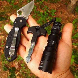 CRKT Williams Defense Key önvédelmi eszköz