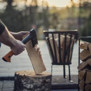 Fiskars X10 ácsfejsze - S