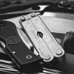 Ka-Bar Dozier Folding Hunter Black zsebkés