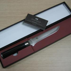 Kai Shun Classic csontozókés 15 cm