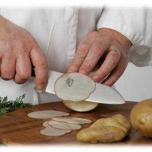 Kai Shun Classic Santoku szakácskés 14 cm