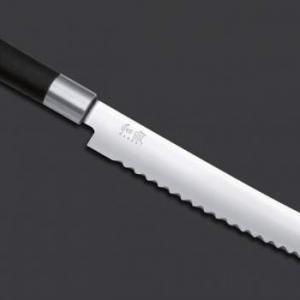 Kai Wasabi Black kenyérvágó kés