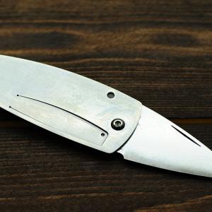 Mcusta Kamon Fuji "hegy" pénzcsipesz zsebkéskés