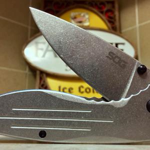 SOG Aegis FLK zsebkés