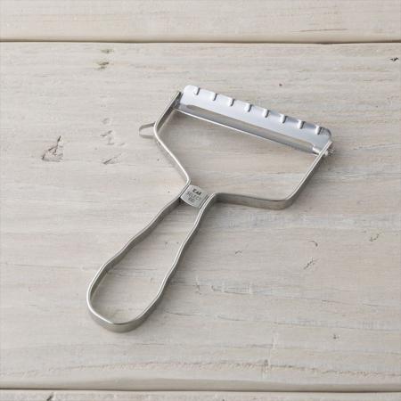 Kai Select 100 széles hámozó T