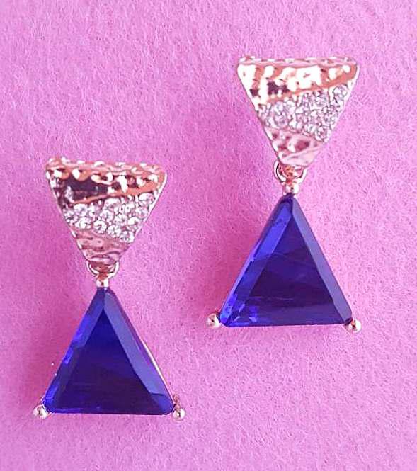 elegáns háromszög fülbevaló kék