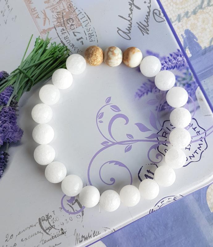 jade és frosted regalit (császárkő) karkötő