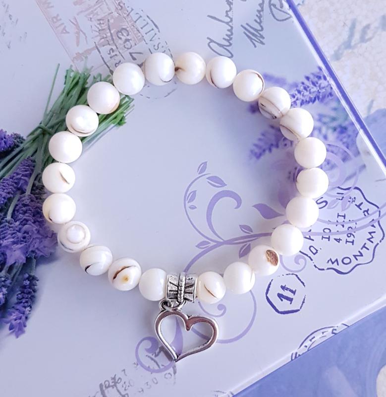 kagylóhéj gyöngy karkötő szív medállal