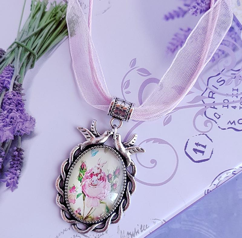 rózsaszín organza nyaklánc 18 x 25 mm-es medállal