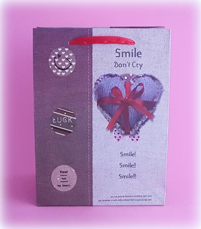 smile don't cry ajándéktasak