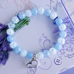 mesterséges, roppantott hegyikristály karkötő szív medállal