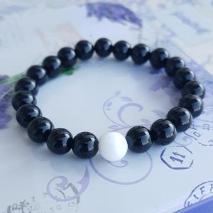 ónix és jade karkötő